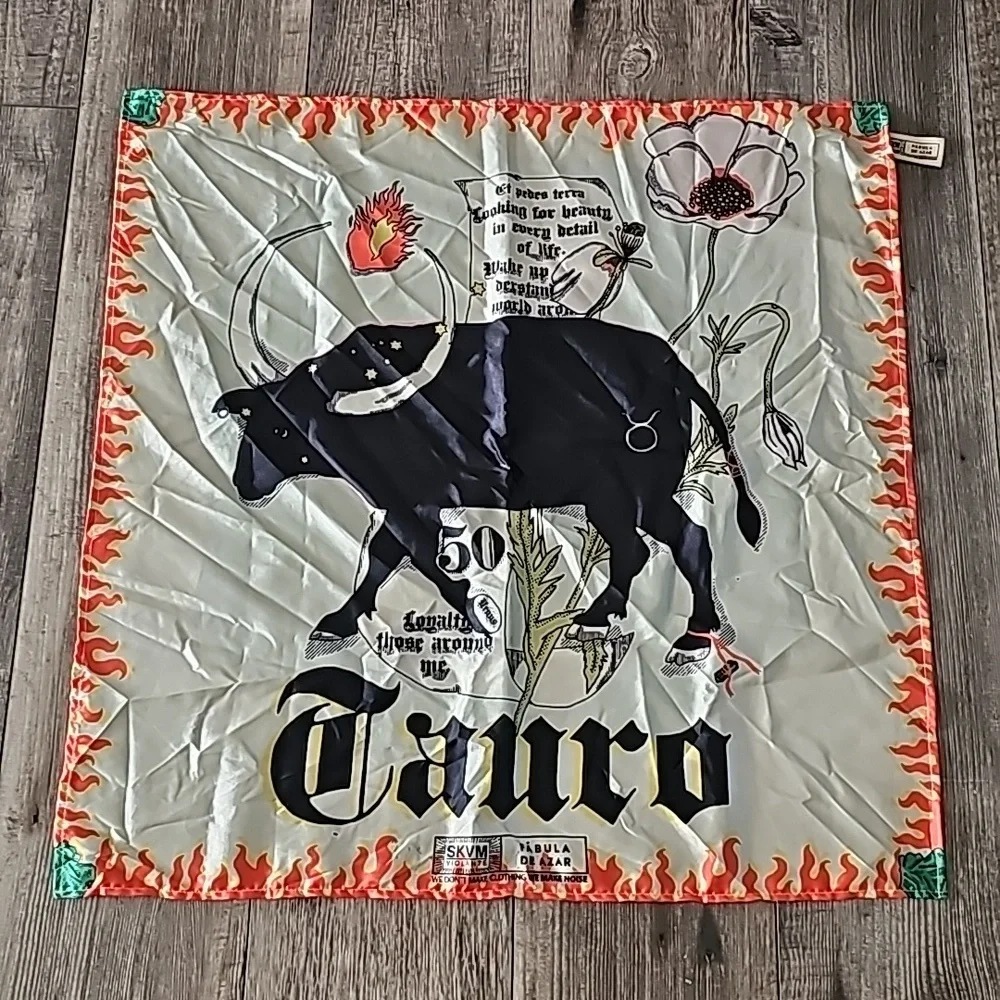 Skvm Tauro Scarf